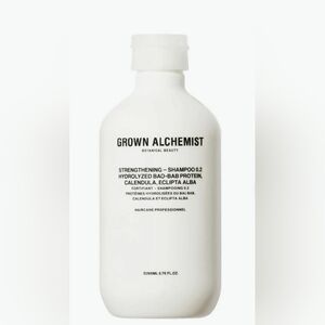 Grown Alchemist Strengthening Shampoo with Baobab and Calendula